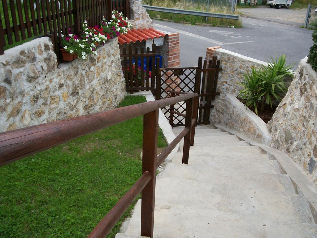 赫尔米塔基假日公寓式酒店 加利安奴 外观 照片